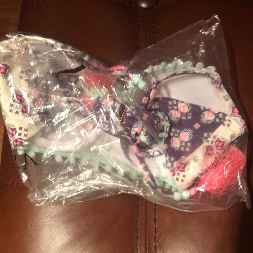 Bathing suite top - Picture 5 of 5